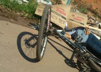 Assaltantes não levaram a bicicleta (Foto: Divulgação/PM)