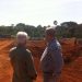 Prefeito visitou trechos da obra e aproveitou para criticar candidatos (Foto: Marco Faleiro)