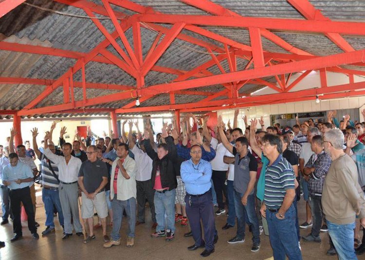 Em Assembleia geral extraordinária realizada pelo Sindittransporte ainda no dia 31 de julho na sede da ASBUS, os trabalhadores do transporte coletivo de Goiânia e Região Metropolitana rejeitaram proposta das empresas (Foto: Divulgação)