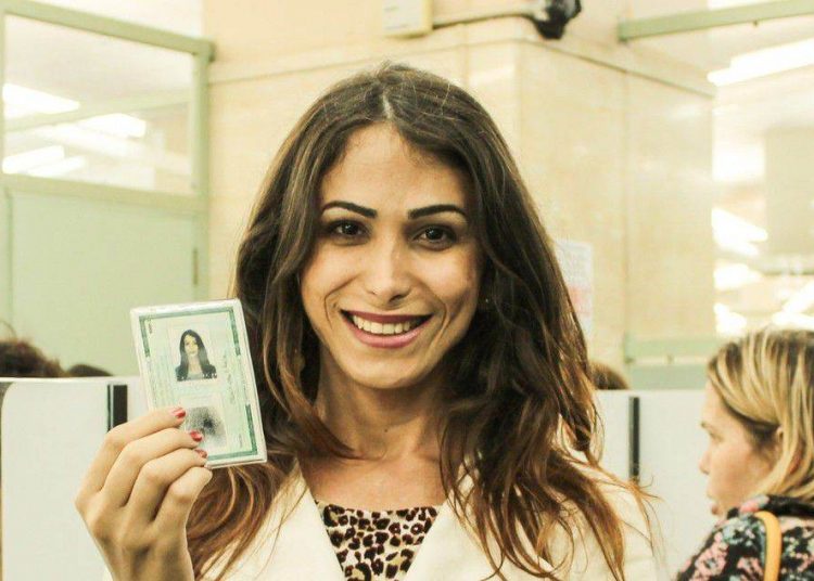 Cibely Christina Batista Ferreira, que emitiu nova identidade em SP (Foto: Divulgação)