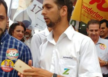 Simeyzon Silveira (PSC) fala ao repórter Guilherme Coelho sobre Eleições 2016 (Foto: Folha Z)