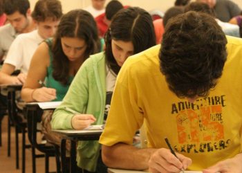 Redação do Enem causa preocupação entre os estudantes| Foto:Divulgação