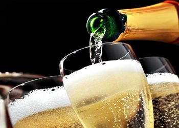 Espumantes compõem as festa de fim de ano| Foto: Divulgação