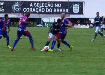 Atacante Ruan em sua passagem pelo Goiás, em 2015 | Foto: Reprodução/TV Anhanguera