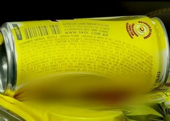latas de cerveja