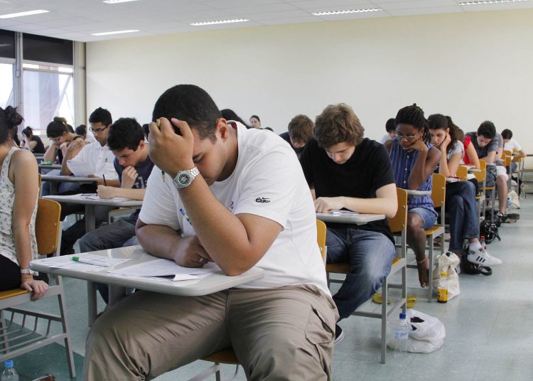 Respostas para provas de vestibulares de medicina eram negociadas pelo WhatsApp | Foto: USP Imagens