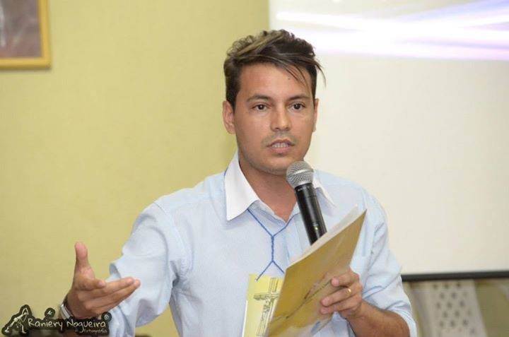 Professor Fernando Vieira, graduado em Análise de Sistemas, especialista em Docência para Educação Profissional e professional e life coaching e master training | Foto: Divulgação