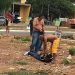 Rapazes são detidos por moradores após assaltarem um supermercado em Goiânia | Foto: Divulgação WhatsApp