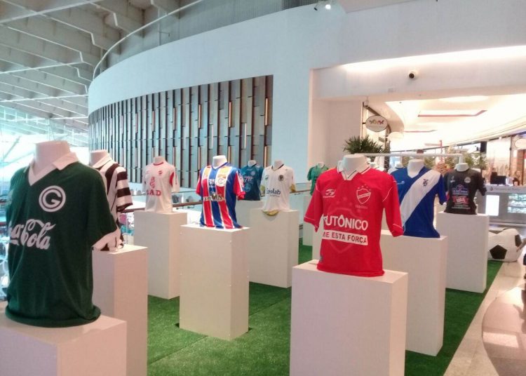Exposição de camisas de futebol de times goianos | Foto: Divulgação