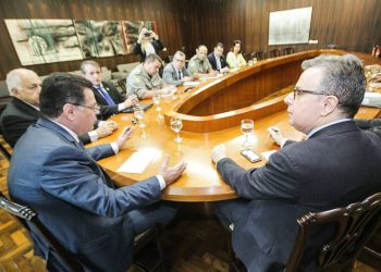 Marconi Perillo em reunião da Segurança Pública | Foto: Marco Monteiro