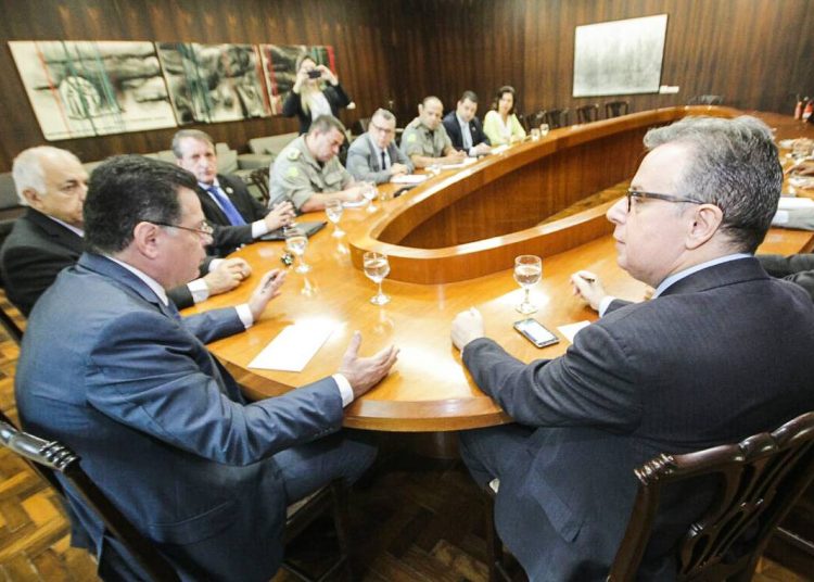 Marconi Perillo em reunião da Segurança Pública | Foto: Marco Monteiro