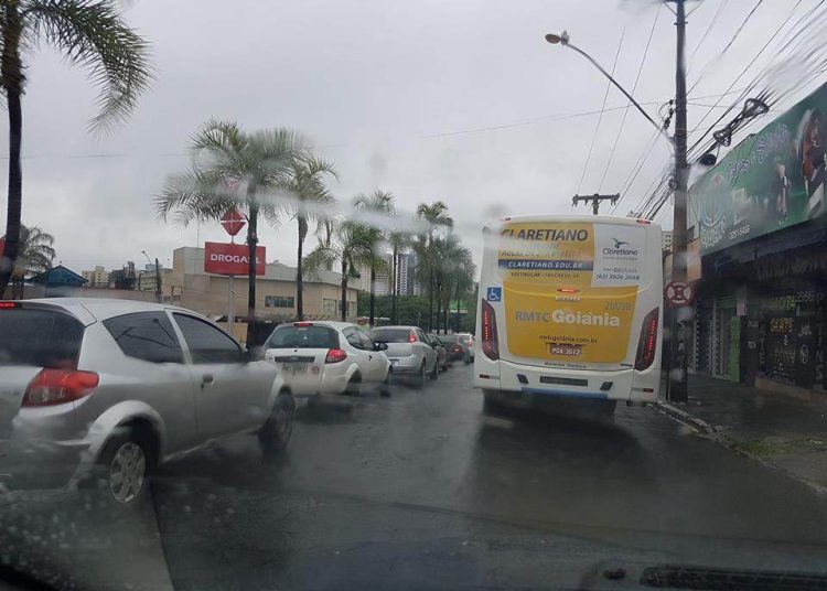 Instituto Nacional de Meteorologia (INMET) publicou um alerta sobre o clima em Goiânia | Foto: Folha Z