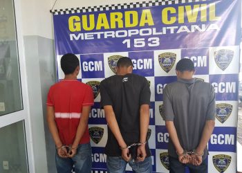 Menores são apreendidos em Goiânia após arrastão dentro de ônibus no Setor Universitário | Foto: GCM
