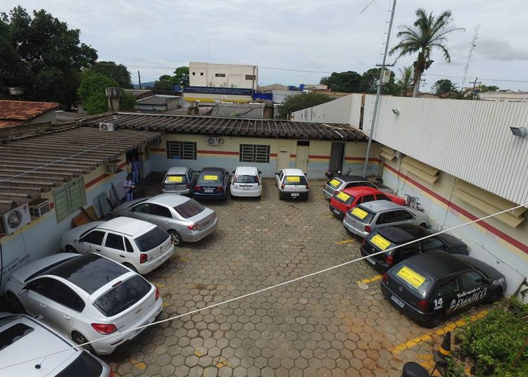 Som alto leva à apreensão de 7 carros em Aparecida | Foto: Semma/Divulgação