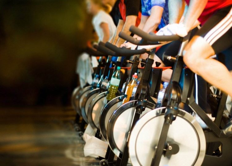 Aula de spinning gratuita será oferecida neste fim de semana em Goiânia | Foto: Reprodução
