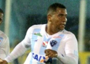 No Paysandu, tamanho da barriga de Walter vira piada na internet
