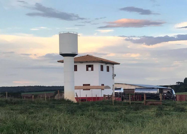 Propriedade de 130 ha em Leopoldo de Bulhões virou centro de conflito agrário na região e agora é vigiada por seguranças contratados pelos novos proprietários | Foto: Folha Z