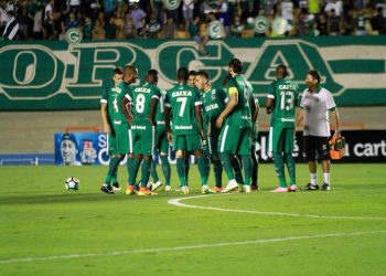 'Prefiro ficar sem jogar', escreve perfil de Carlos sobre ir para o Vila | Foto: Reprodução/ Facebook