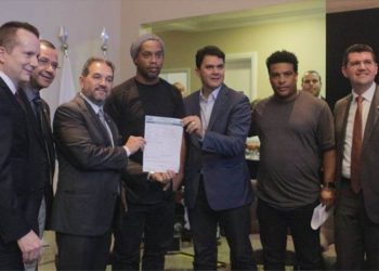 Ronaldinho Gaúcho e seu irmão agora são filiados ao PRB | Foto: Reprodução