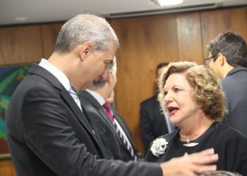 “Zé Eliton tem condições de demonstrar que ele é uma inovação”, diz Lúcia Vânia | Foto: Jota Eurípedes