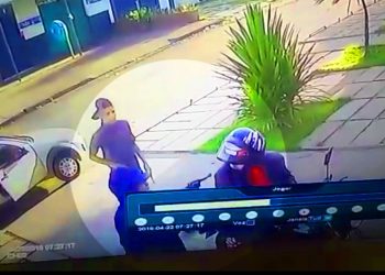 Na porta de casa, empresário é assaltado no Jardim América e perde R$ 28 mil | Foto: Reprodução/ Vigilância