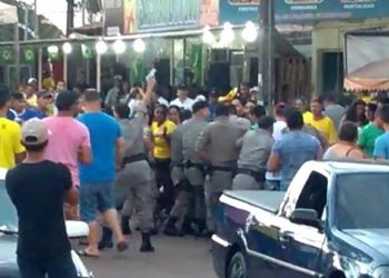 Confusão por som alto termina com três detidos em Terezópolis | Foto: Reprodução