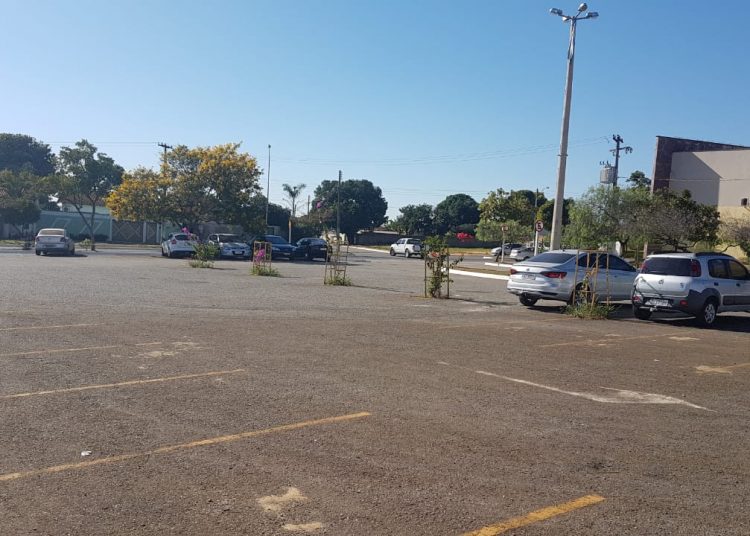 Quando o prefeito viaja, Prefeitura de Aparecida amanhece deserta | Foto: Folha Z