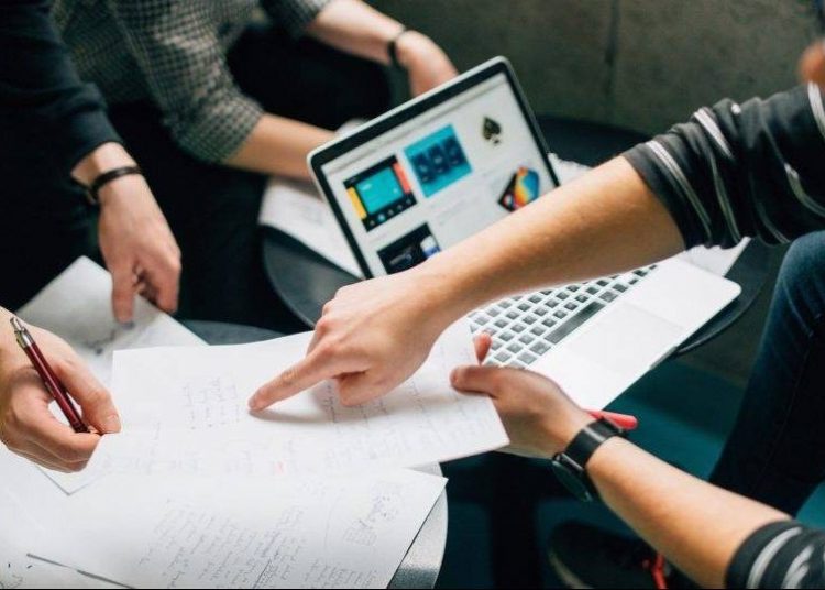 Programa Jovem Aprendiz em Goiás reúne várias empresas com oportunidades | Foto: Reprodução