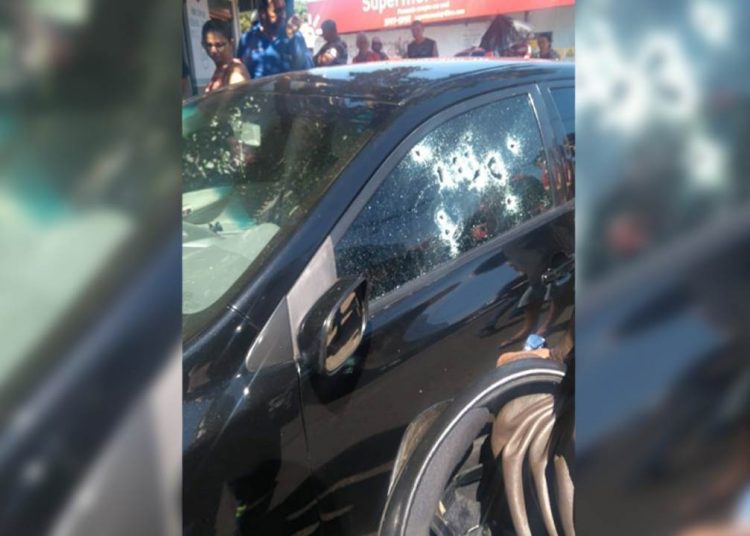 Homem é morto ao sair de petshop no Setor Cândida de Morais e testemunhas falam em mais de 10 disparos | Foto: Leitor / Whatsapp
