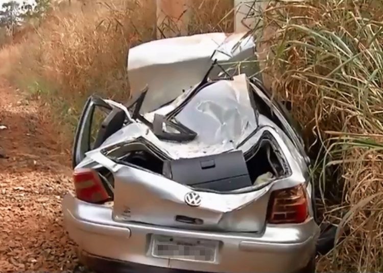 Bebê fica gravemente ferido após carro cair de viaduto | Foto: Reprodução/TV Anhanguera