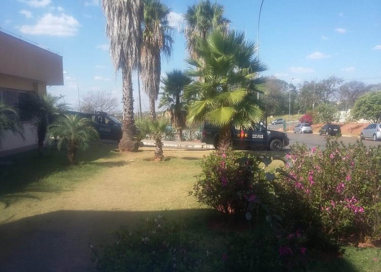 Policial Militar foi hospitalizado após ser baleado na perna | Foto: Reprodução