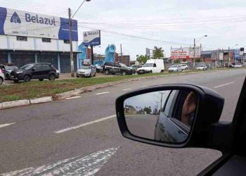 Assalto termina com um morto e outro ferido em loja de piscina na Avenida Rio Verde, em Aparecida | Foto: Leitor Folha Z