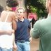 Em Goiânia, Luciano Huck encontra novas participantes do Mandando Bem | Foto: Reprodução / Guanabara Notícias