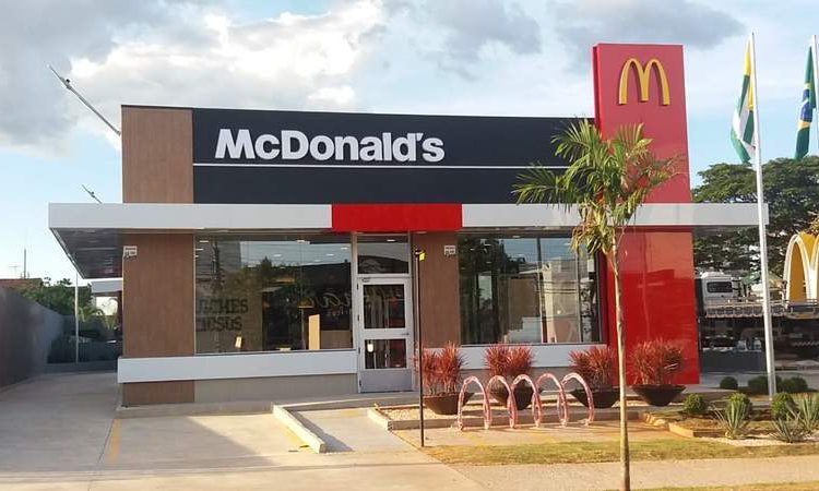 Unidade McDonald’s com Drive-Thru em Aparecida de Goiânia | Foto: Divulgação