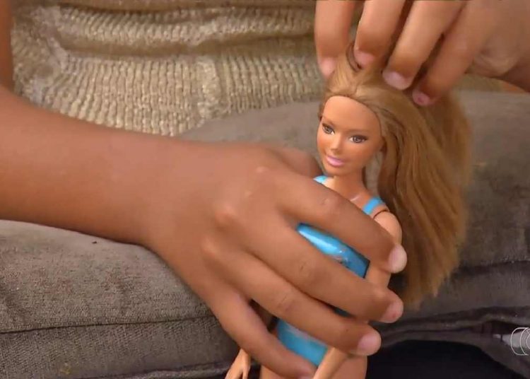 Abuso sexual meninas padrasto mãe denuncia