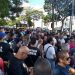 Protestos de servidores por salário atrasado parou o trânsito em frente à Sefaz, em Goiânia | Foto: Leitor / Whatsapp