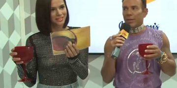 Bruna Marquezine faz revelações picantes durante Desfile das Campeãs no RJ | Foto: Reprodução / TV Uol