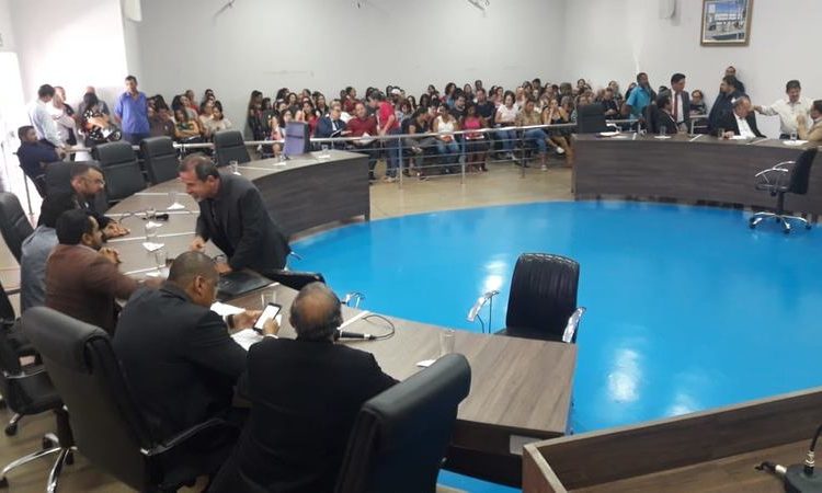 Manifestação de professores lota galerias da Câmara de Aparecida | Foto: Divulgação / Assessoria da Câmara