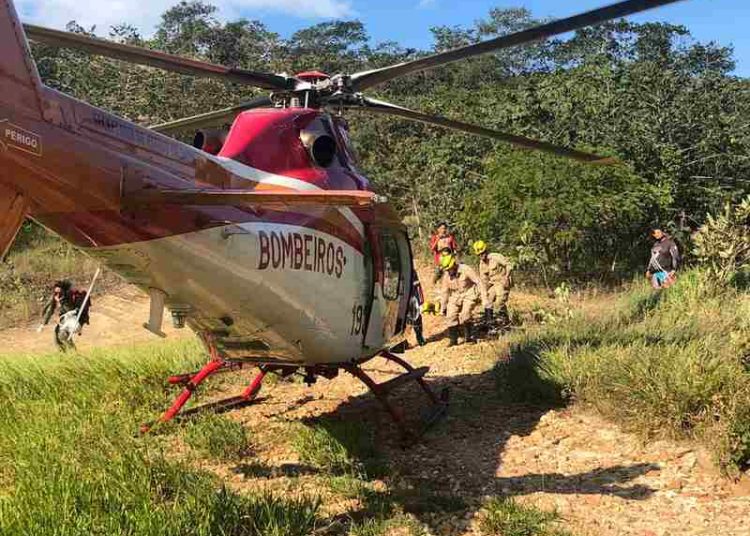 Homem fratura costelas em acidente de motocross na Serra das Areias | Foto: Divulgação / CBMGO
