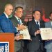 Mendanha e Bolsonaro ganham homenagem de Isarael em Brasília | Foto: Rodrigo Estrela