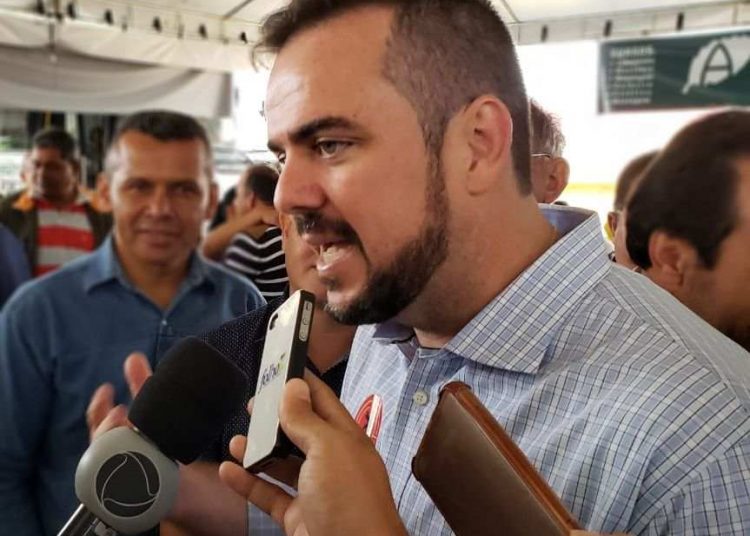 Prefeito Gustavo Mendanha (MDB) | Foto: Folha Z