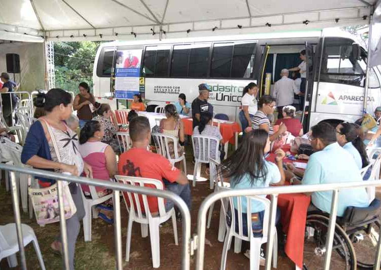 Caravana do Cadastro Único atende moradores do setor Chácara São Pedro e região | Foto: Claudivino Antunes