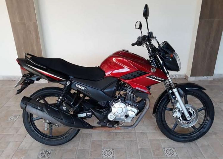 Moto é furtada em frente à Prefeitura de Aparecida