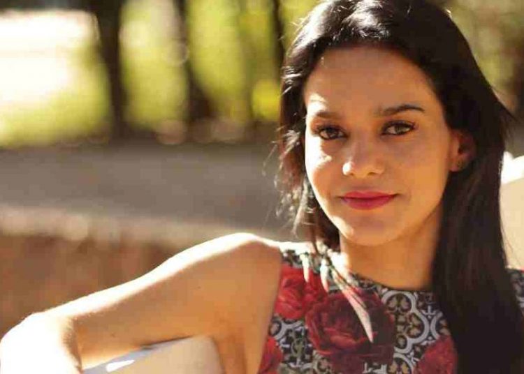 Cantora Andressa Toledo | Foto: Divulgação