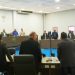 Momento em que vereadores se levantam para declarar voto de rejeição ao veto do prefeito Mendanha a projetos da Câmara | Foto: Folha Z