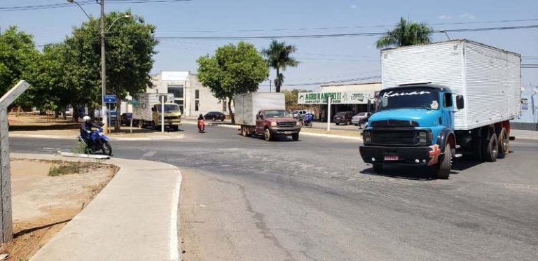 Falta de sinalização é problema nas ruas de Aparecida | Foto: Folha Z