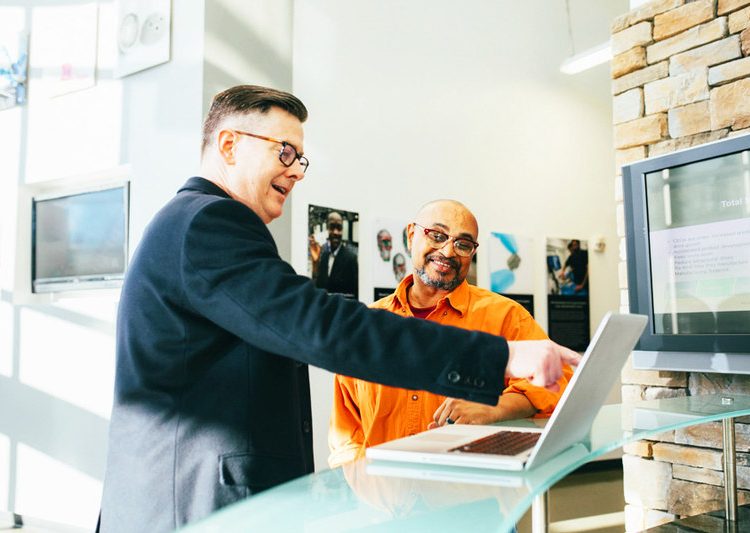De acordo com os organizadores, o objetivo é ensinar de forma simples e descontraída todo o processo de uma venda | Foto: Pexels