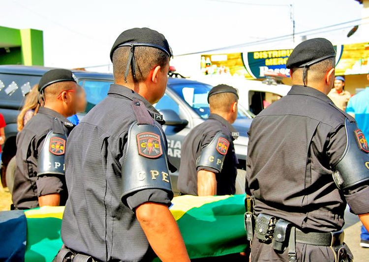 Já completou 1 mês sem respostas o homicídio do soldao Walisson. Na foto, seu cortejo fúnebre no dia 24 de setembro | Foto: Divulgação / PMGO