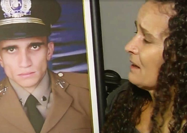 Mãe de Walisson, Anésia Francisca, pede esclarecimentos sobre a morte do filho