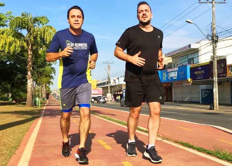 Adversários tentam, mas Veter Martins segue à frente na disputa pela vice na chapa de Gustavo Mendanha | Foto: Reprodução/Instagram